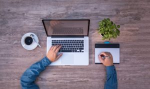 argent avec mon blog lucratif , blog monétiser, comment monétiser mon blog créer son blog lucratif, revenu avec mon blog, plus d'argent en bloguant,argent ordi, plus argentavec mon blog, revenu chez soi, travailler avec son blog, les étapes pour bloguer